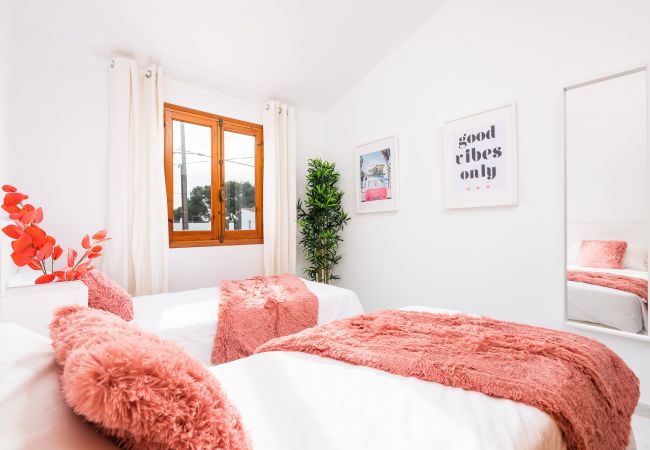 Apartamento en Cala Blanca - Apartamento Palmeras 6 Apartamento en Cala Blanca - Apartamento Palmeras 6