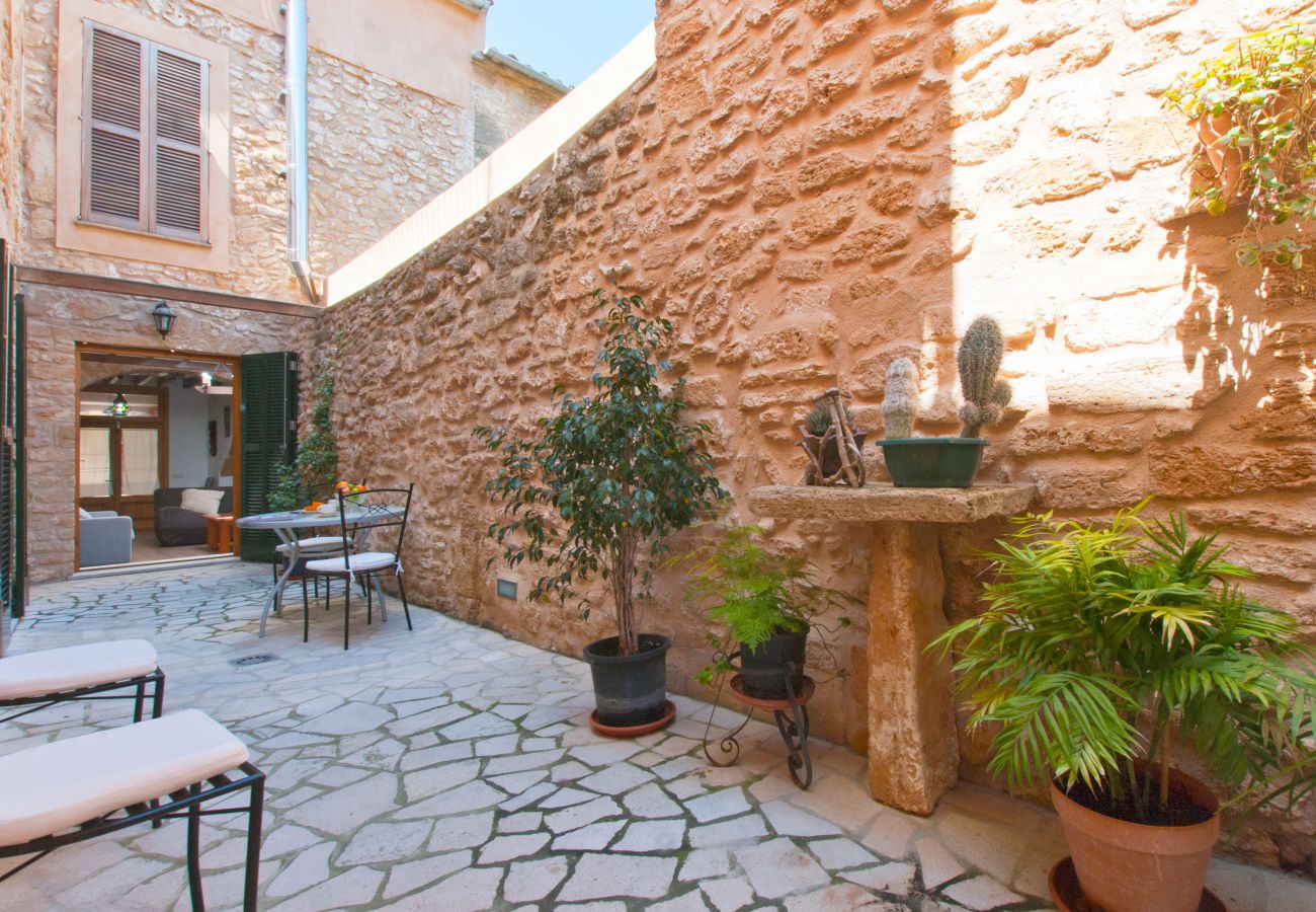Casa en Alcúdia - C. Ca Na Polida, house in Alcudia with WiFi