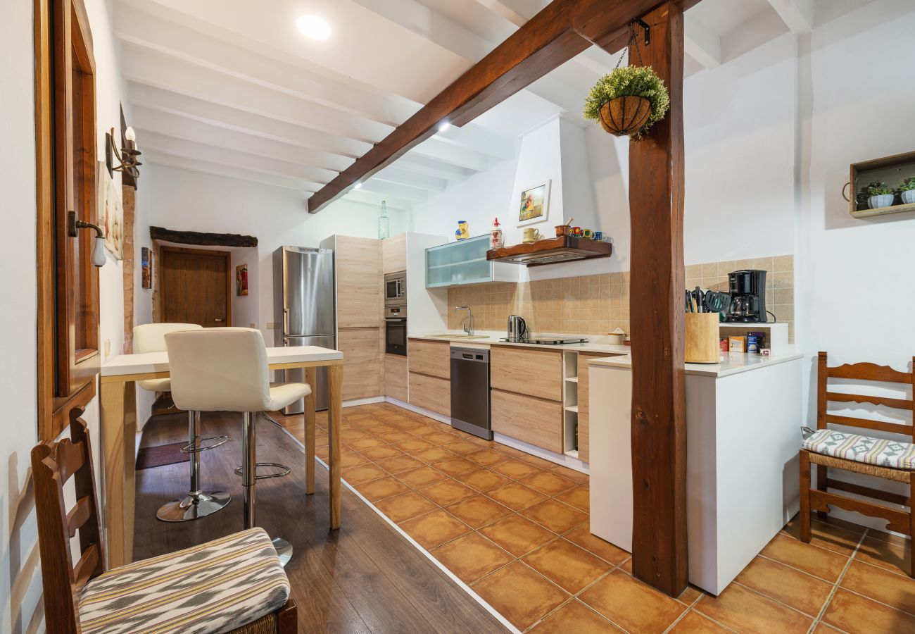Casa en Alcúdia - C. Ca Na Polida, house in Alcudia with WiFi