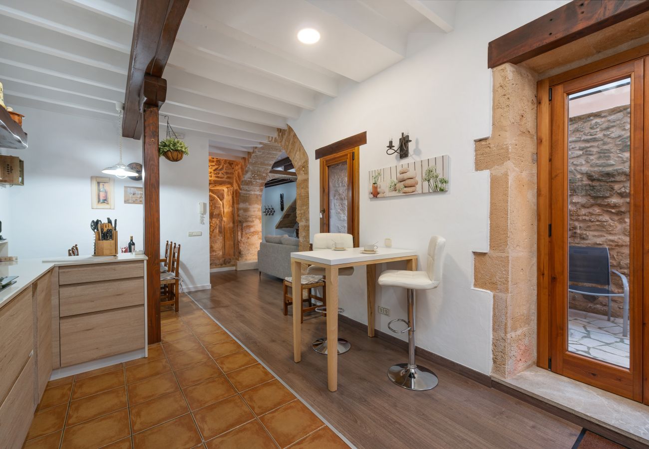 Casa en Alcúdia - C. Ca Na Polida, house in Alcudia with WiFi
