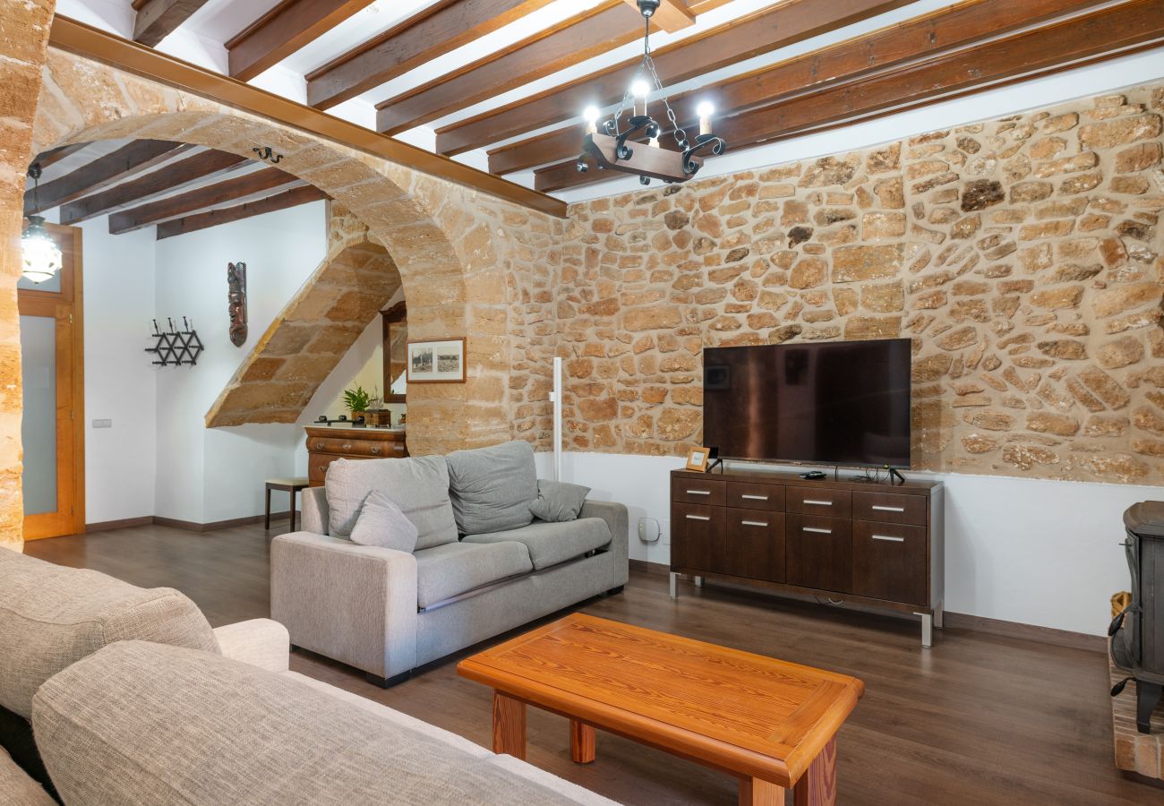 Casa en Alcúdia - C. Ca Na Polida, house in Alcudia with WiFi