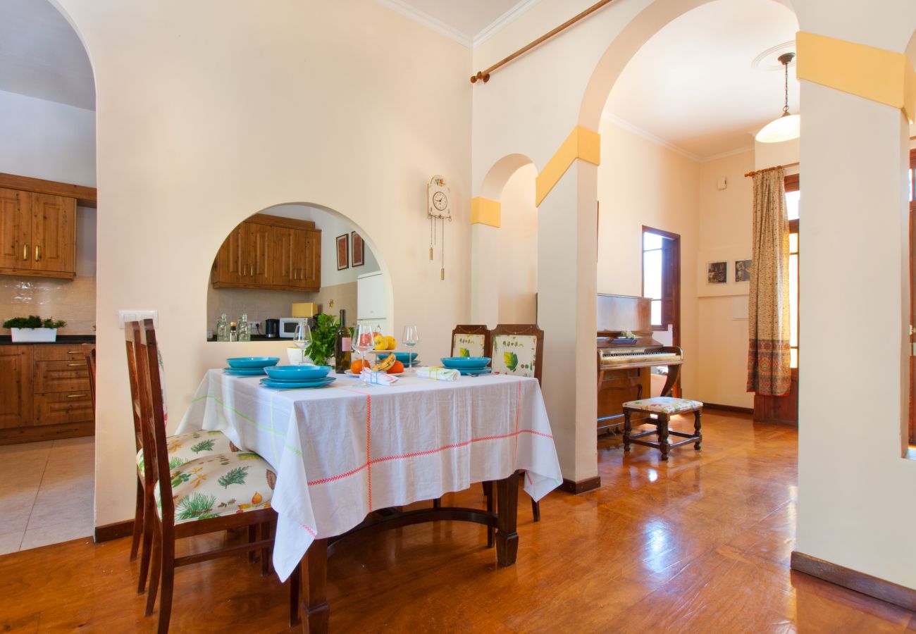 Casa en Alcúdia - C. Casa Bibi con jardín y patio en Alcudia