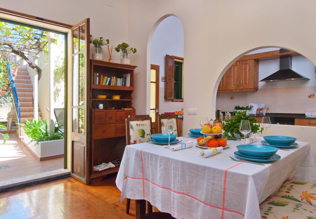 Casa en Alcúdia - C. Casa Bibi con jardín y patio en Alcudia