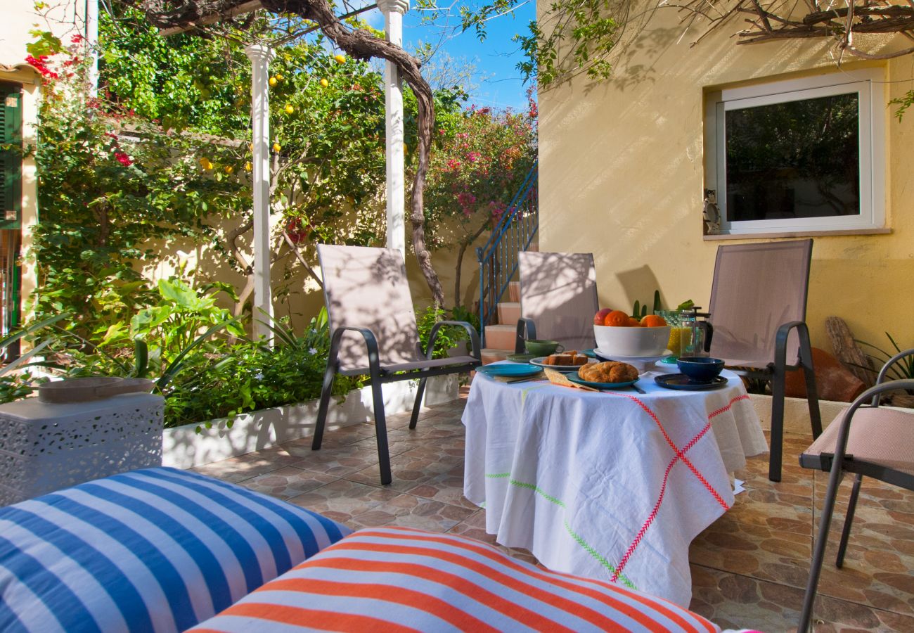 Casa en Alcúdia - C. Casa Bibi con jardín y patio en Alcudia