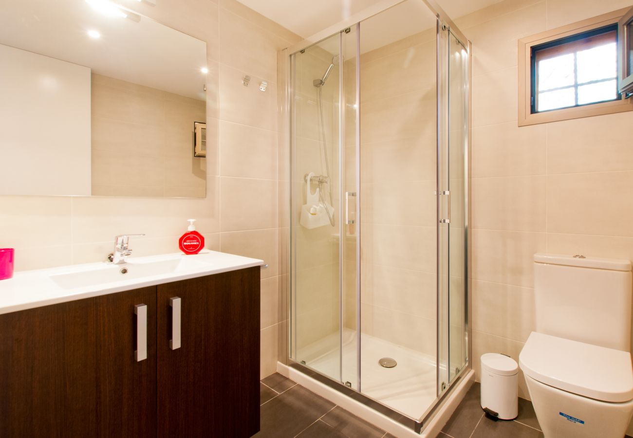 Villa en Mancor de la Vall - V. Mancor, Pool and Mountain Views