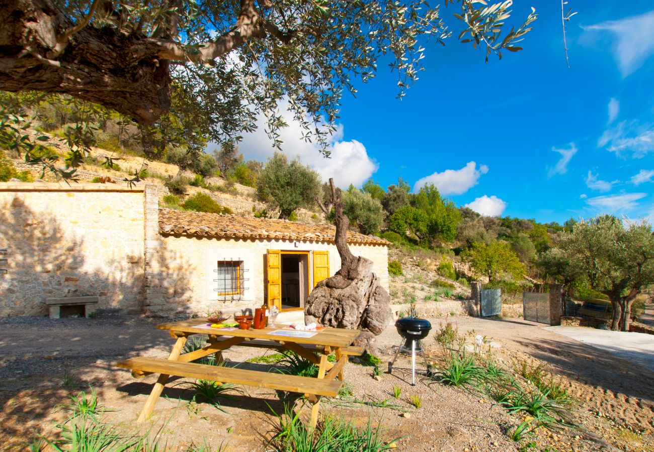 Villa en Mancor de la Vall - V. Mancor, Pool and Mountain Views