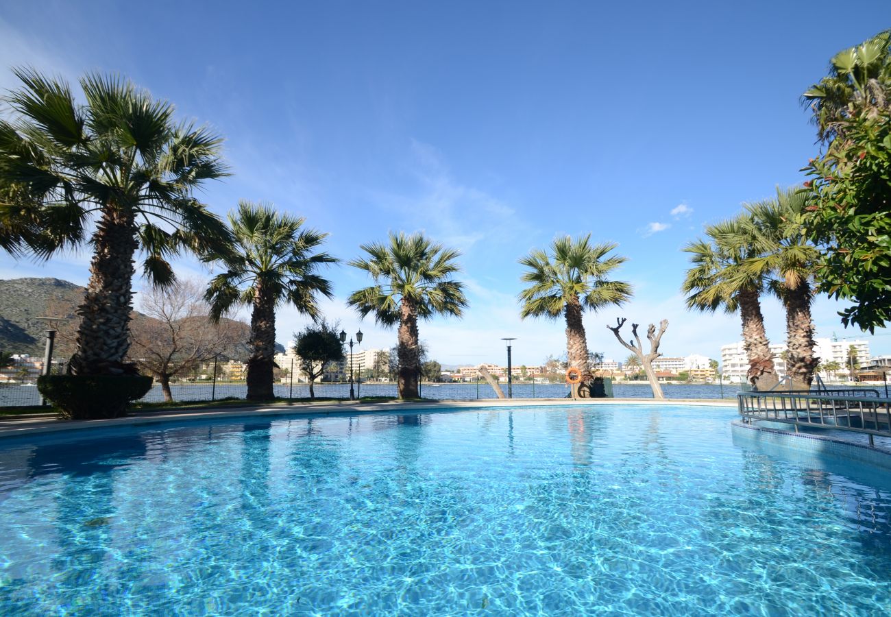 Apartamento en Alcúdia - A. The Shell II with Sea Views and Pool