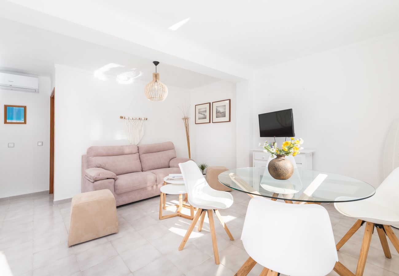 Apartamento en Cala Sant Vicenç - A. Can Marce in Cala Sant Vicenç with WiFi
