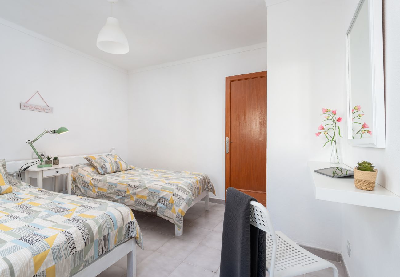 Apartamento en Cala Sant Vicenç - A. Can Marce in Cala Sant Vicenç with WiFi