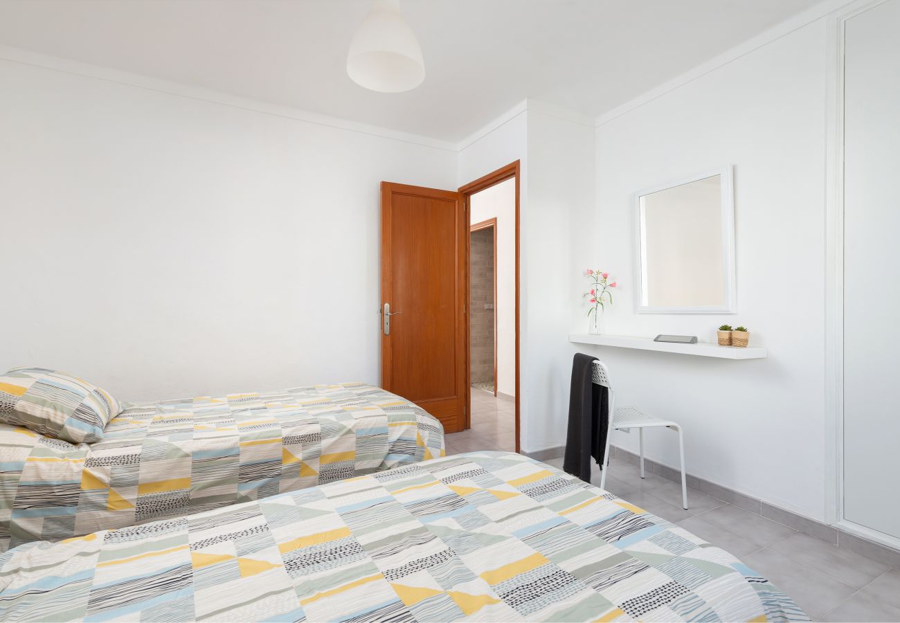 Apartamento en Cala Sant Vicenç - A. Can Marce in Cala Sant Vicenç with WiFi