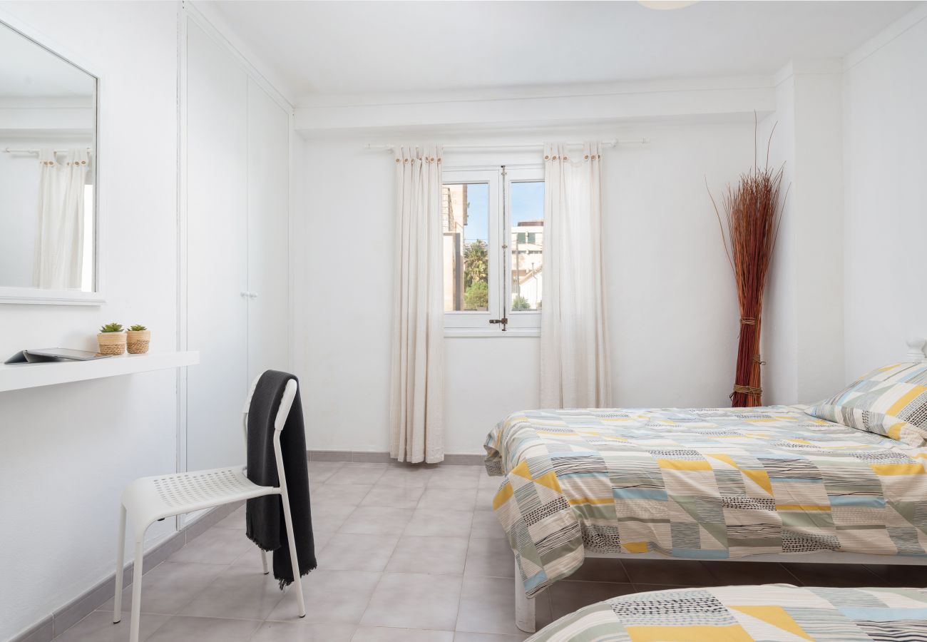 Apartamento en Cala Sant Vicenç - A. Can Marce in Cala Sant Vicenç with WiFi