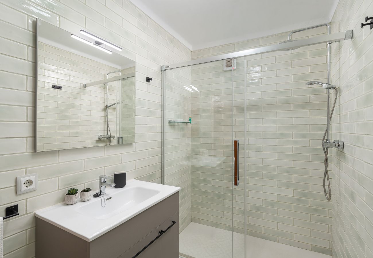 Apartamento en Cala Sant Vicenç - A. Can Marce in Cala Sant Vicenç with WiFi