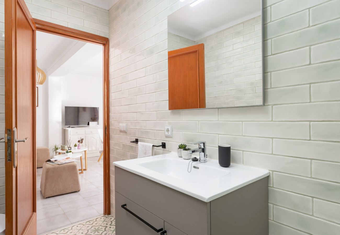 Apartamento en Cala Sant Vicenç - A. Can Marce in Cala Sant Vicenç with WiFi