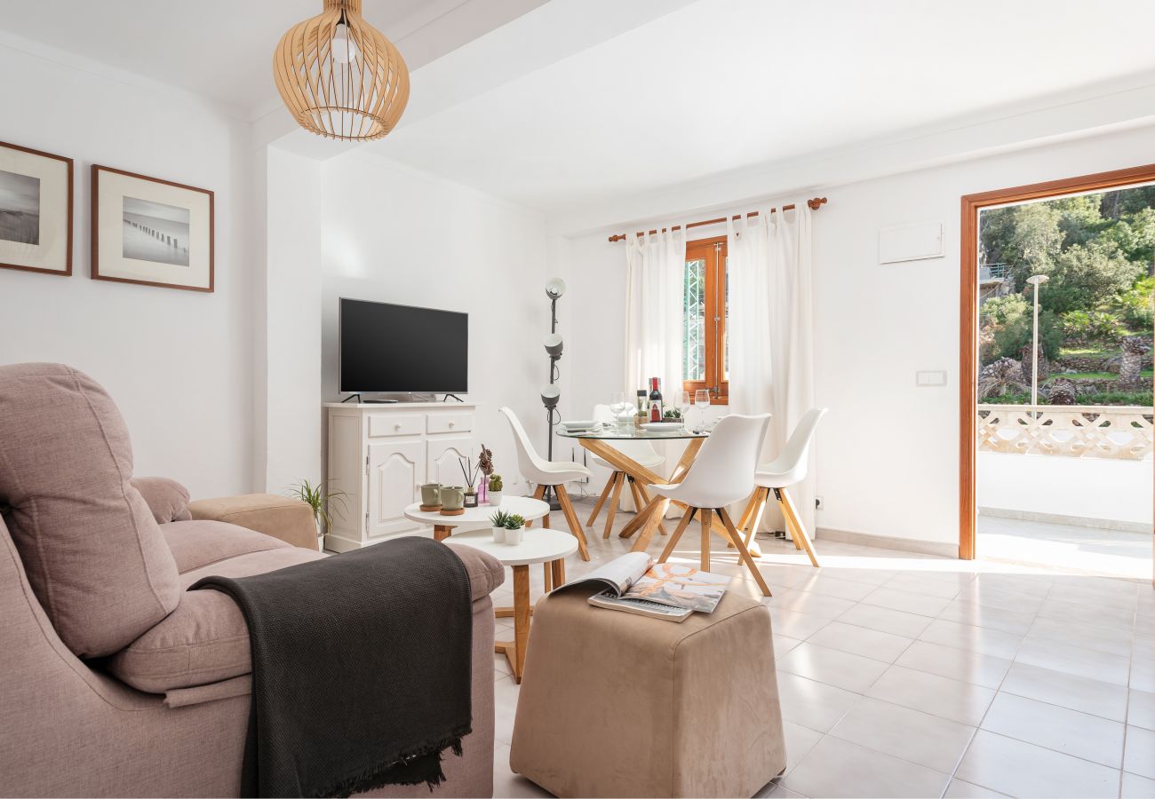 Apartamento en Cala Sant Vicenç - A. Can Marce in Cala Sant Vicenç with WiFi