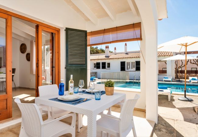 Apartamento en Cala´n Blanes - Menorca-APTO H / C.BRUT Apartamento en Cala´n Blanes - Menorca-APTO H / C.BRUT