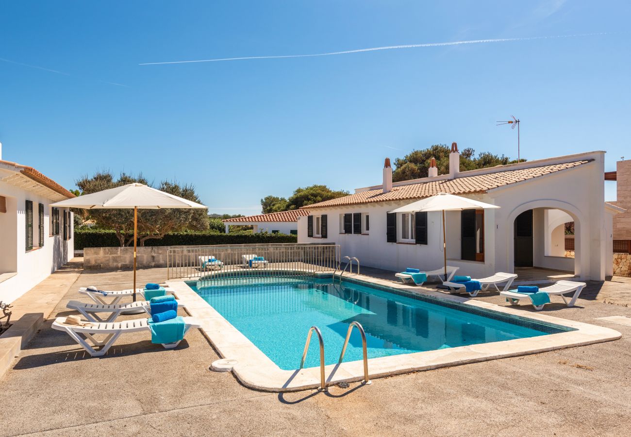 Apartamento en Cala´n Blanes - Menorca-APTO H / C.BRUT Apartamento en Cala´n Blanes - Menorca-APTO H / C.BRUT