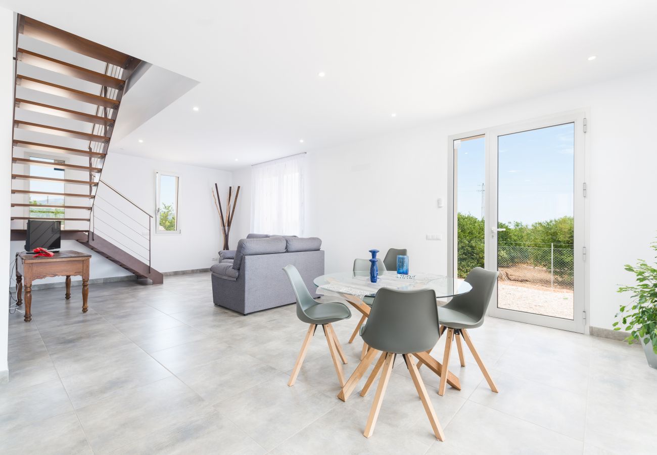 Villa en Llubi - V. Villa Albaimar