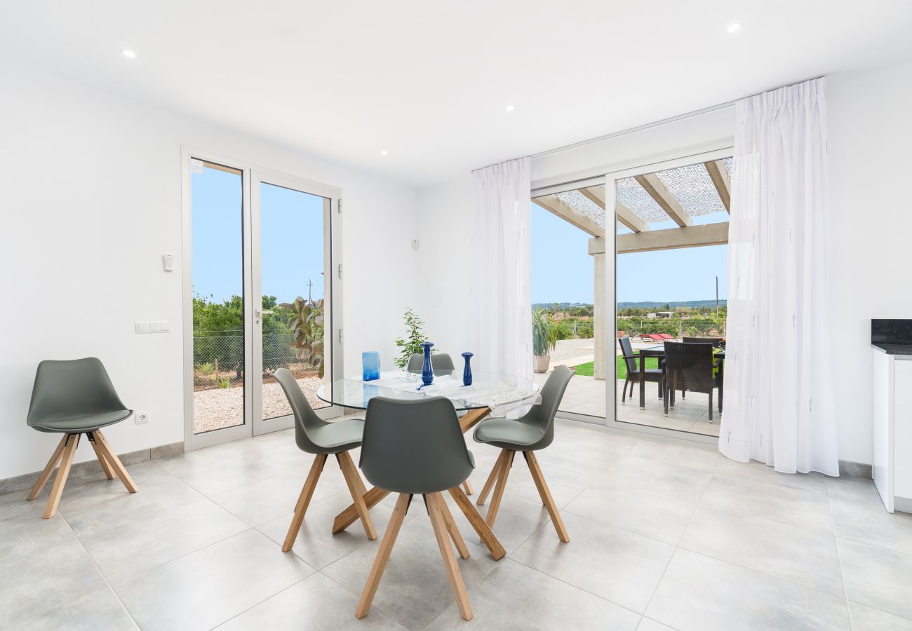 Villa en Llubi - V. Villa Albaimar