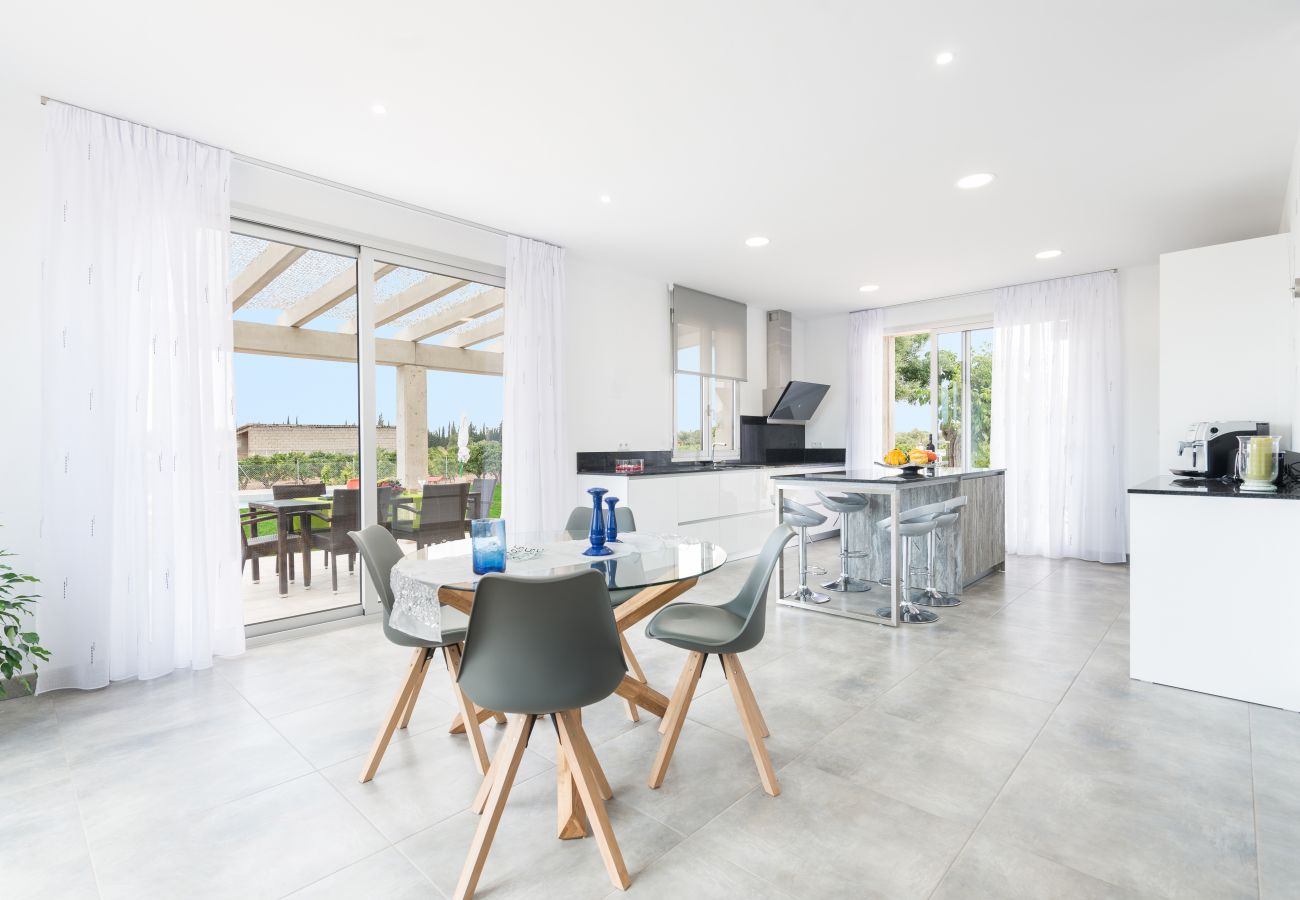 Villa en Llubi - V. Villa Albaimar