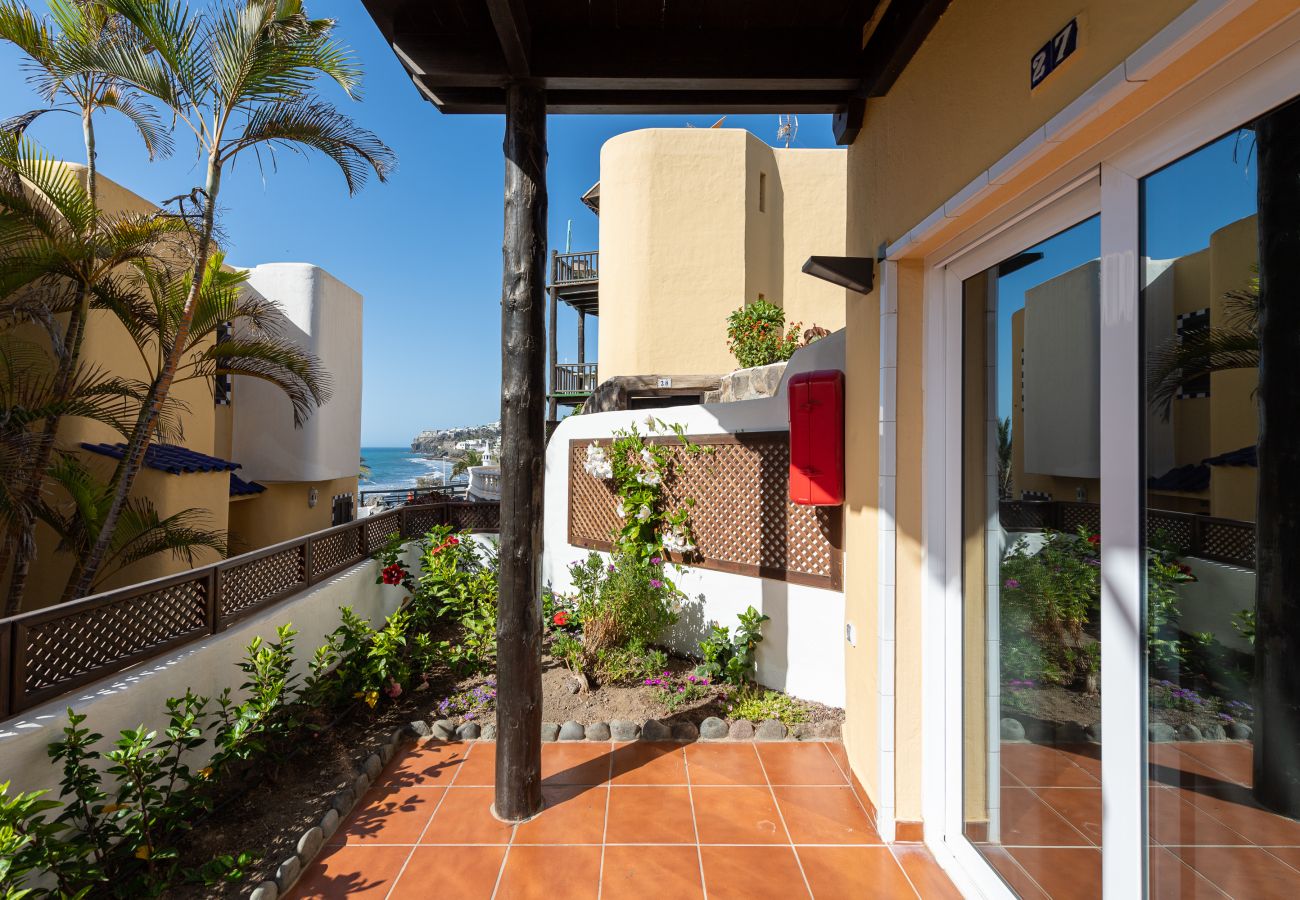 Casa en Bahia Feliz - Cute next to beach & pool- P27 By CanariasGetaway