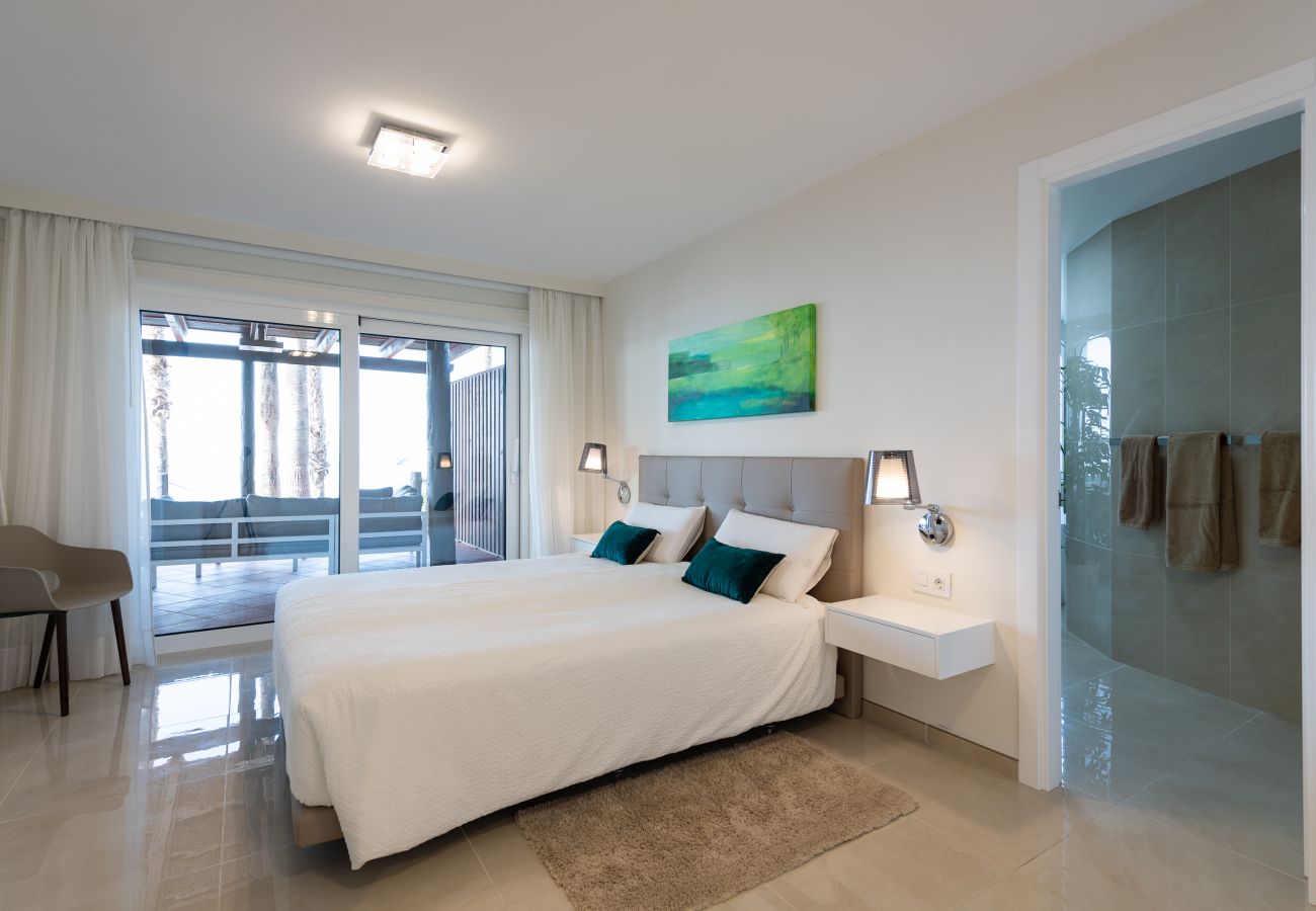 Apartamento en Bahia Feliz - Luxury Terrace Ocean view-P67B By CanariasGetaway