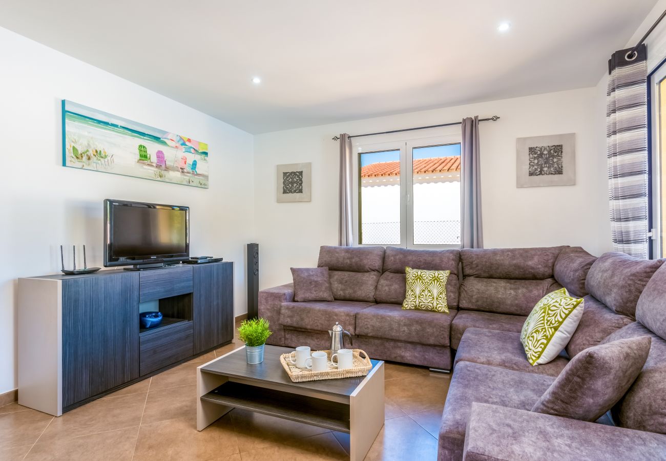Villa en Cala´n Bosch - Menorca Urano