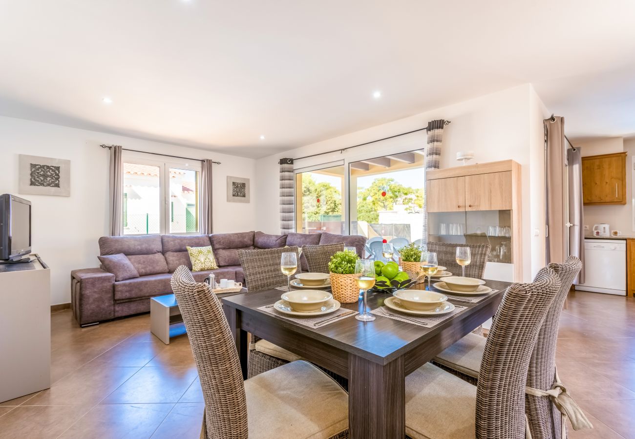 Villa en Cala´n Bosch - Menorca Urano