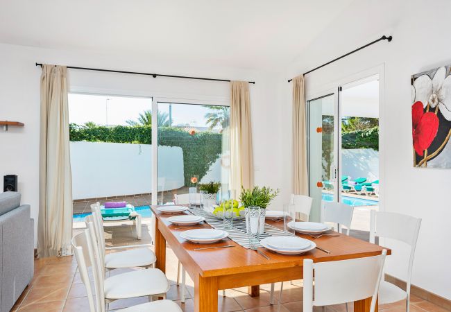 Villa en Cala´n Bosch - Menorca Raquel Villa en Cala´n Bosch - Menorca Raquel