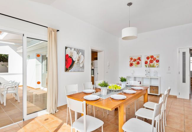 Villa en Cala´n Bosch - Menorca Raquel Villa en Cala´n Bosch - Menorca Raquel