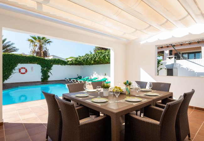 Villa en Cala´n Bosch - Menorca Raquel Villa en Cala´n Bosch - Menorca Raquel