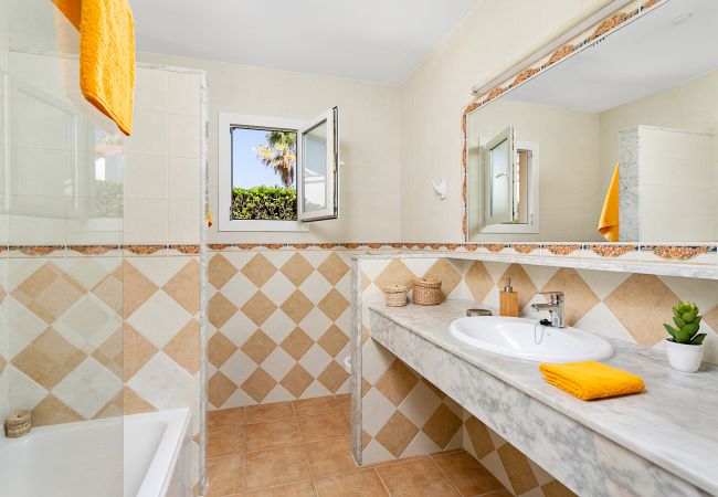 Villa en Cap d´Artruix - Menorca Pluton Villa en Cap d´Artruix - Menorca Pluton