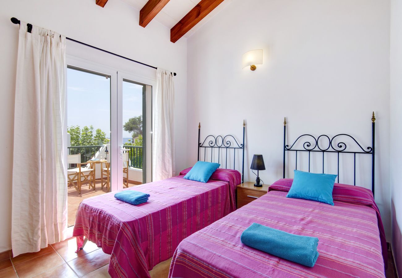 Villa en Cala´n Blanes - Menorca Juanita