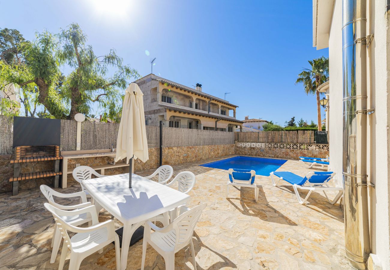 Villa en Muro - V. Benestar Pool and Beach Platja de Muro