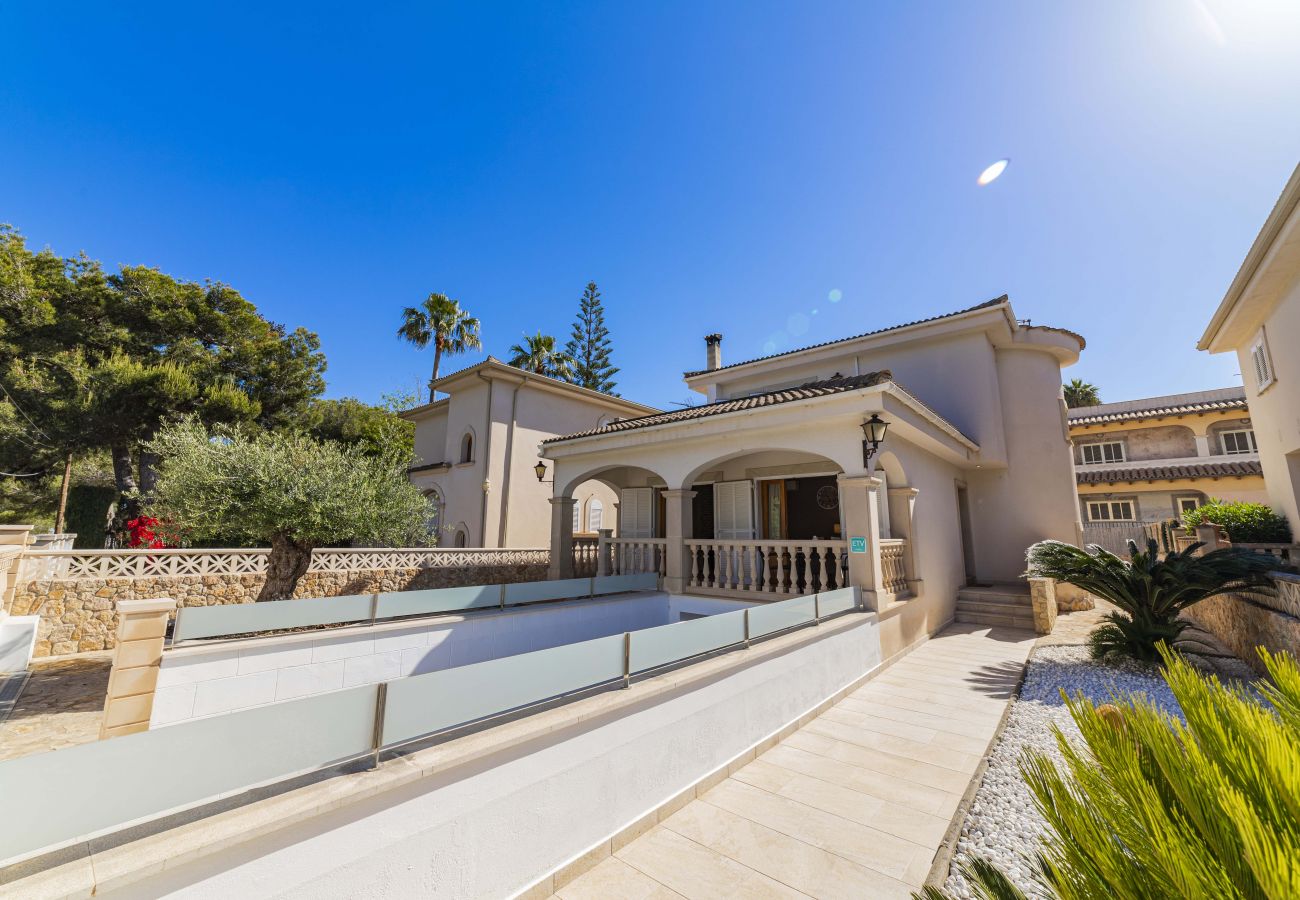 Villa en Muro - V. Benestar Pool and Beach Platja de Muro