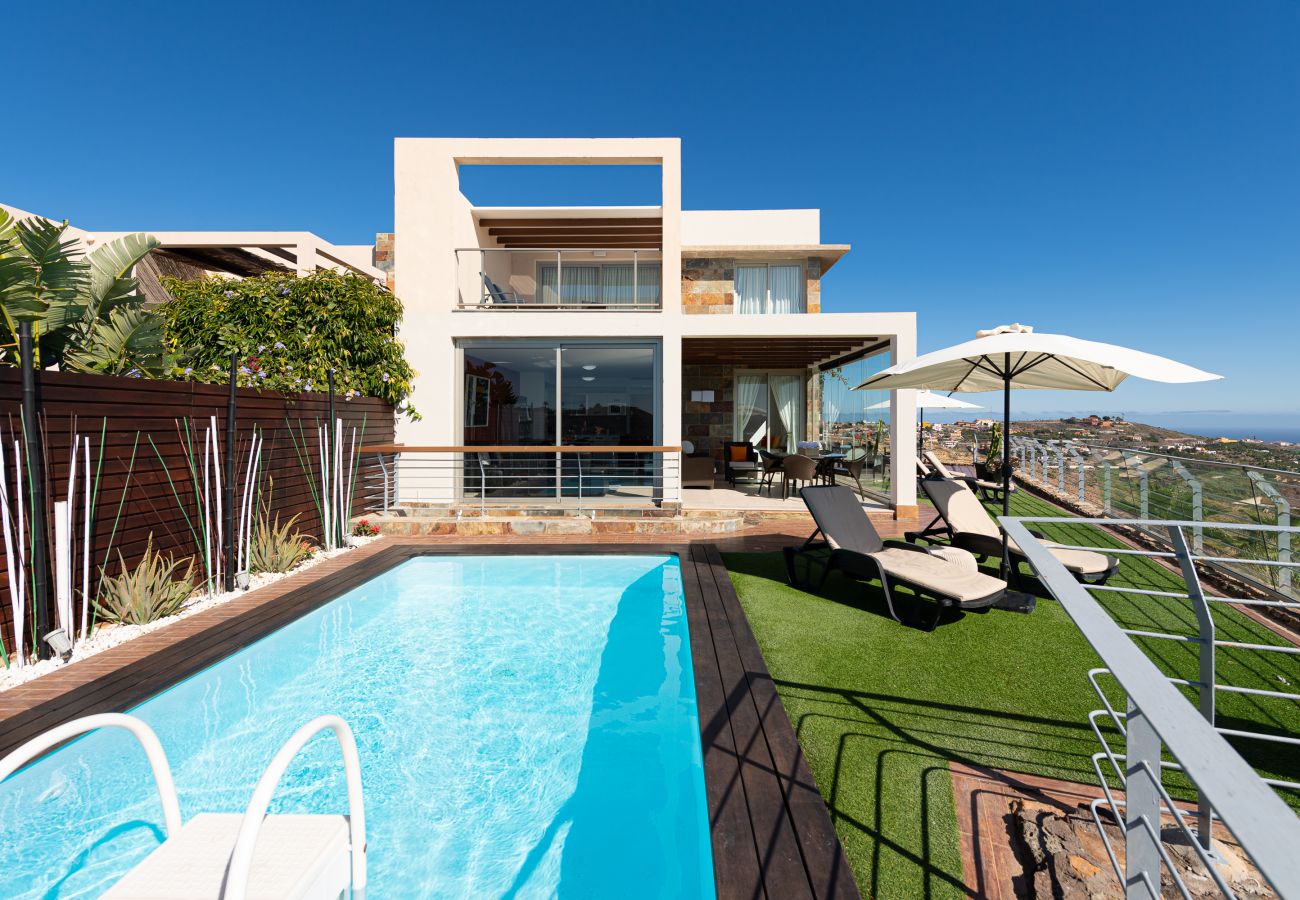 Villa en Salobre Golf con piscina privada climatizada