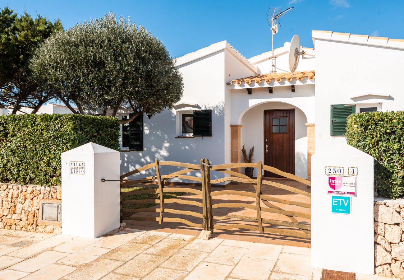 Villa en Cap d´Artruix - Menorca LIRIO