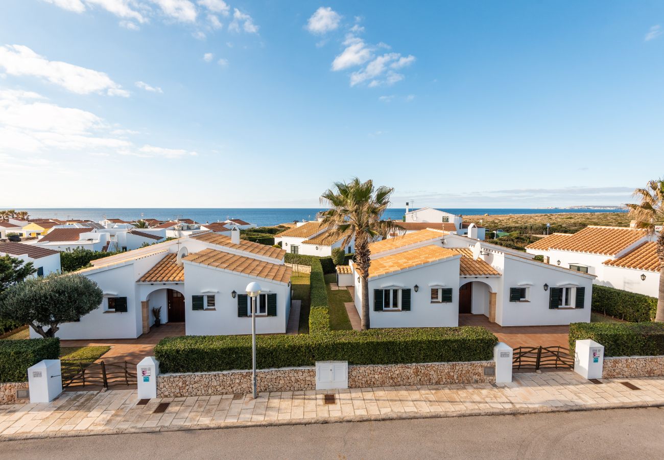 Villa en Cap d´Artruix - Menorca Fucsia