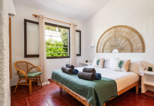 Apartamento en Cala Blanca - Apartamentos  MONSINES 11 A Apartamento en Cala Blanca - Apartamentos  MONSINES 11 A