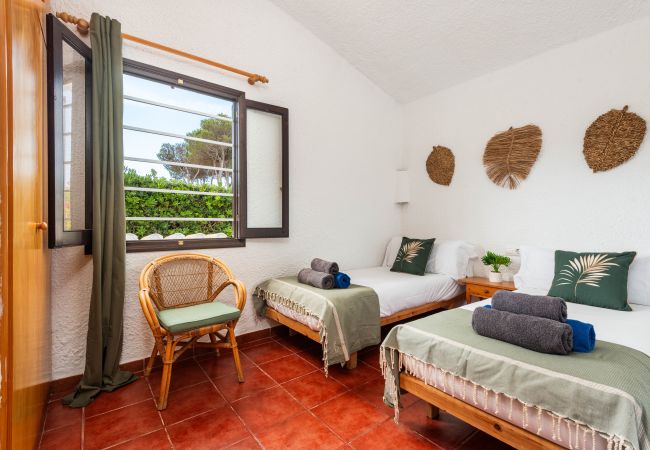 Apartamento en Cala Blanca - Apartamentos  MONSINES 11 A Apartamento en Cala Blanca - Apartamentos  MONSINES 11 A